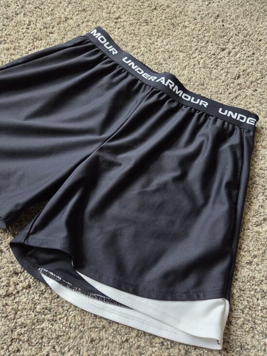 Under Armour Other - Under Armour Girls Tech Play Up Athletic Shorts Black Youth XL